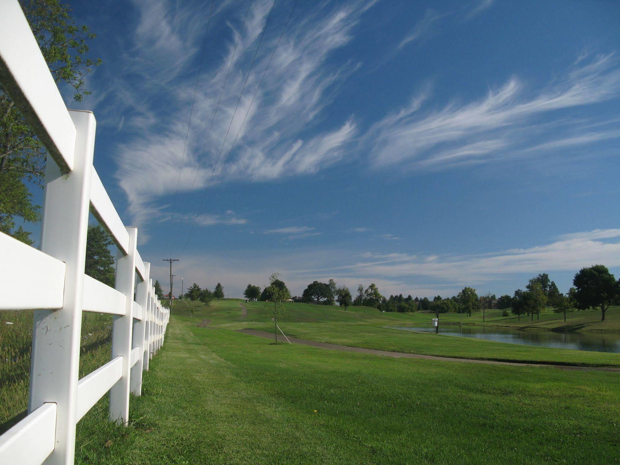 Bright Leaf Golf Resort Harrodsburg Exteriör bild